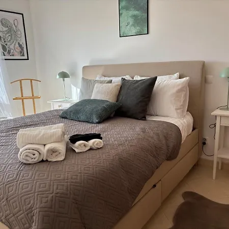 Διαμέρισμα Hill View Oasis Near Porto De Mos Cliffs & *